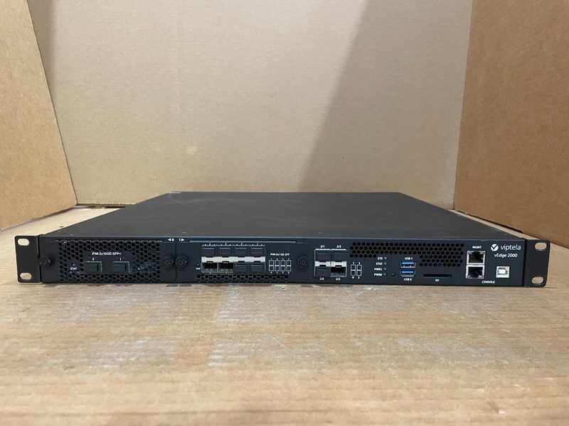 Маршрутизатор Cisco VEDGE-2000-AC