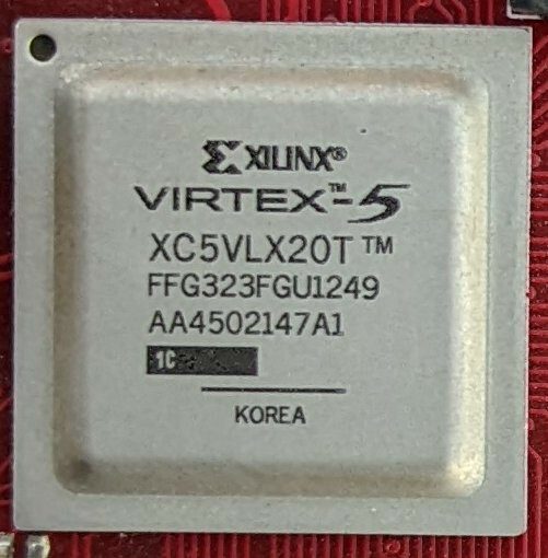 Микросхема ПЛИС Xilinx VIRTEX-5