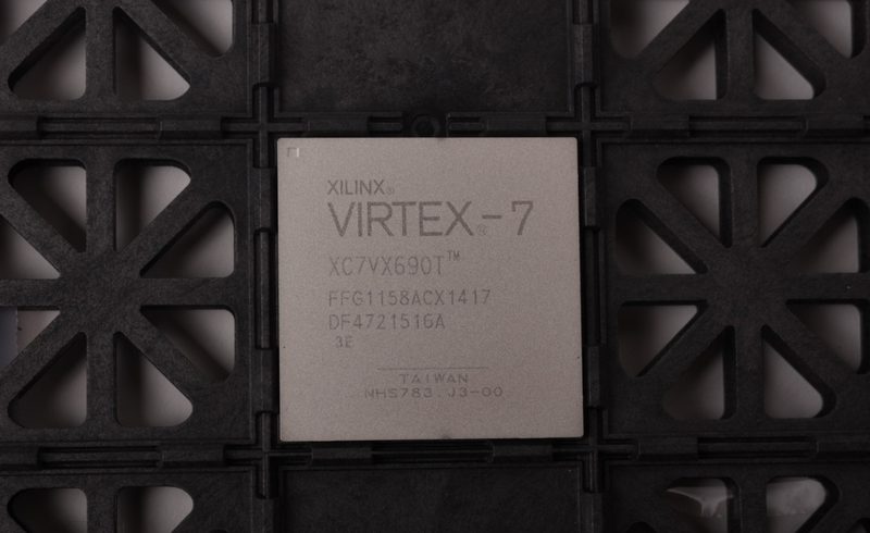 Микросхема ПЛИС Xilinx VIRTEX-7