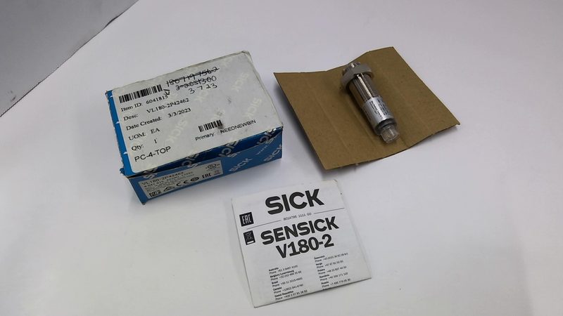 Фотоэлектрический датчик SICK VL180-2P42462