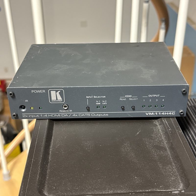 Видеокоммутатор Kramer VM-114H4C