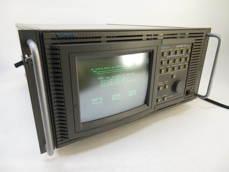 Тестер Tektronix VM700A