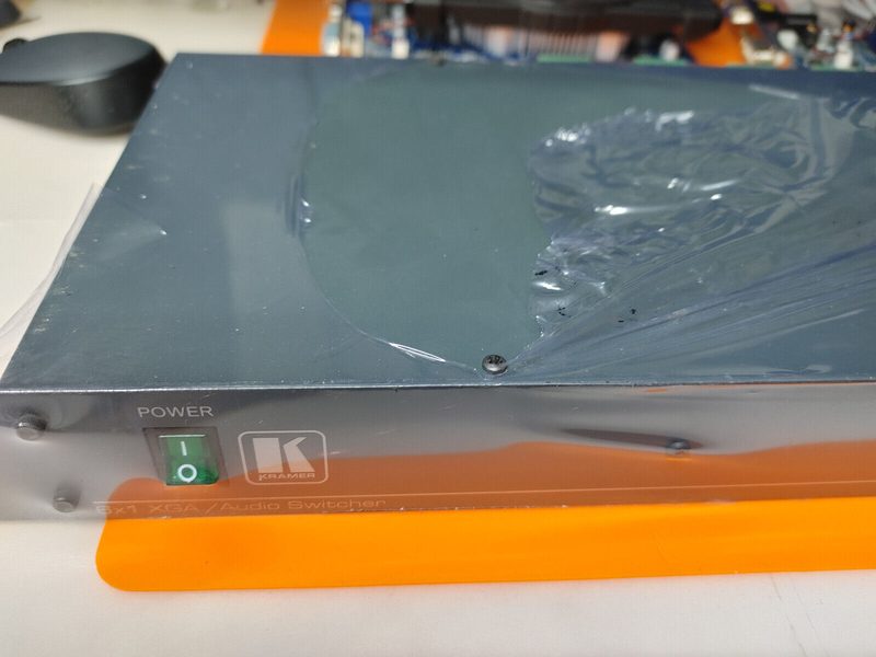 Видеокоммутатор Kramer VP-61XL/110V