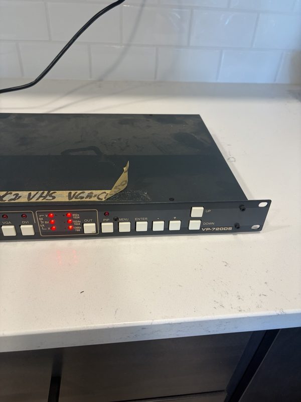 Видеокоммутатор Kramer VP-720