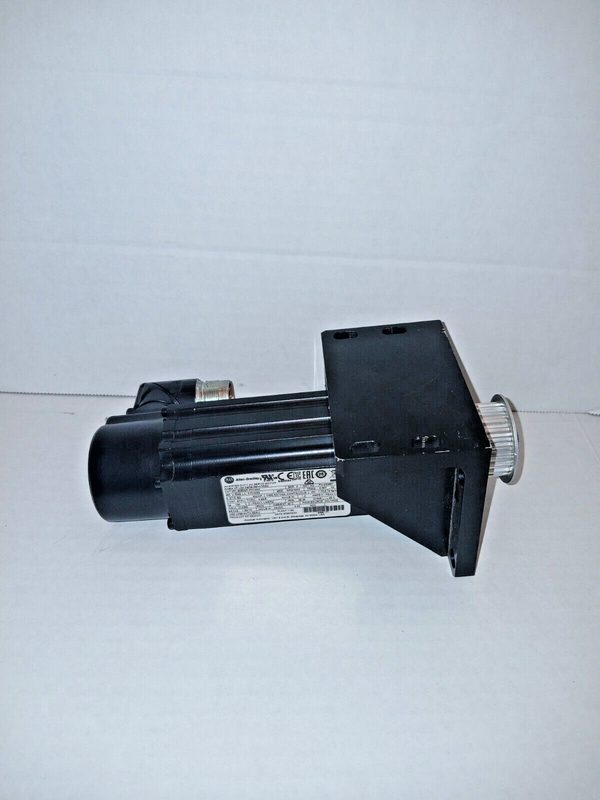 Серводвигатель Allen-Bradley VPL-B0632F-PK14AA