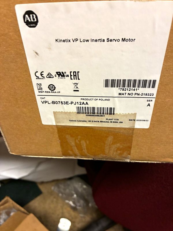 Серводвигатель Allen-Bradley VPL-B0753E-PJ12AA