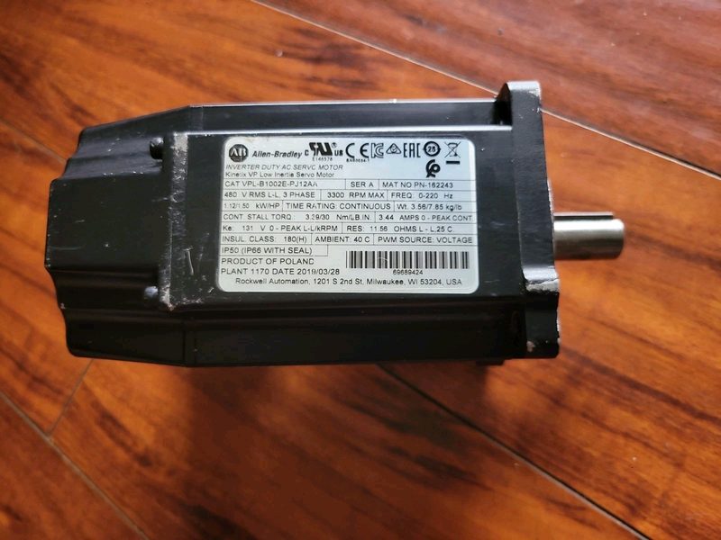 Серводвигатель Allen-Bradley VPL-B1002E-PJ12AA