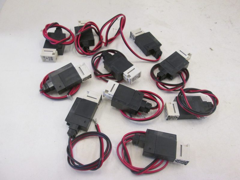 Электромагнитный клапан SMC VQ11OU-6M