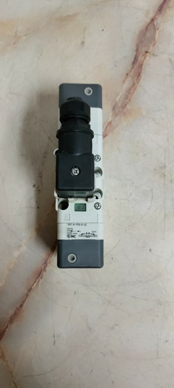 Электромагнитный клапан SMC VQ7-6-FPG-D-3Z