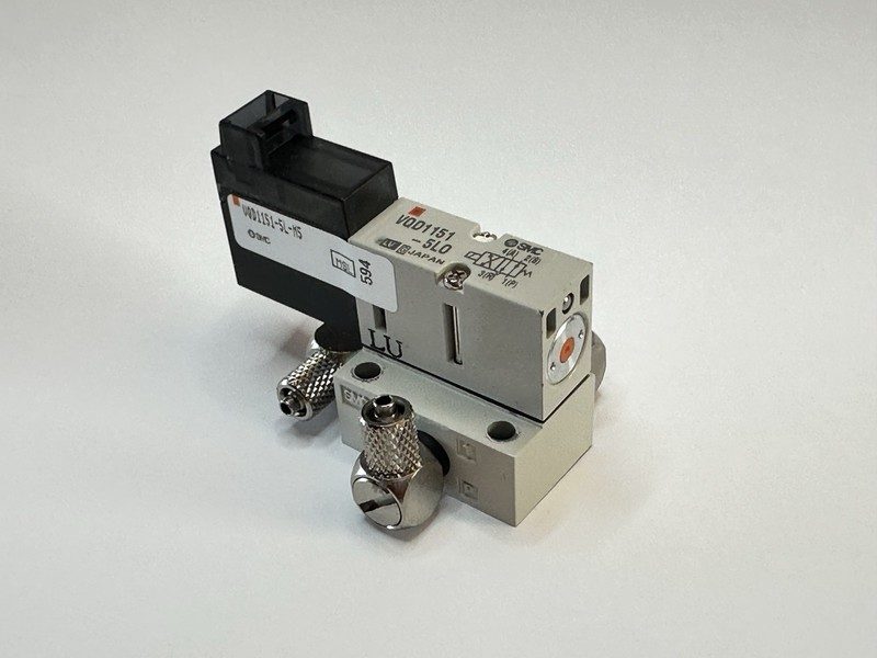 Электромагнитный клапан SMC VQD1151-5L-M5