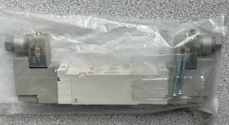 Электромагнитный клапан SMC VQZ3351-5YZ1