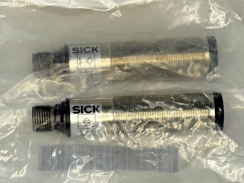 Фотоэлектрический датчик SICK VS/VE18-3F3140
