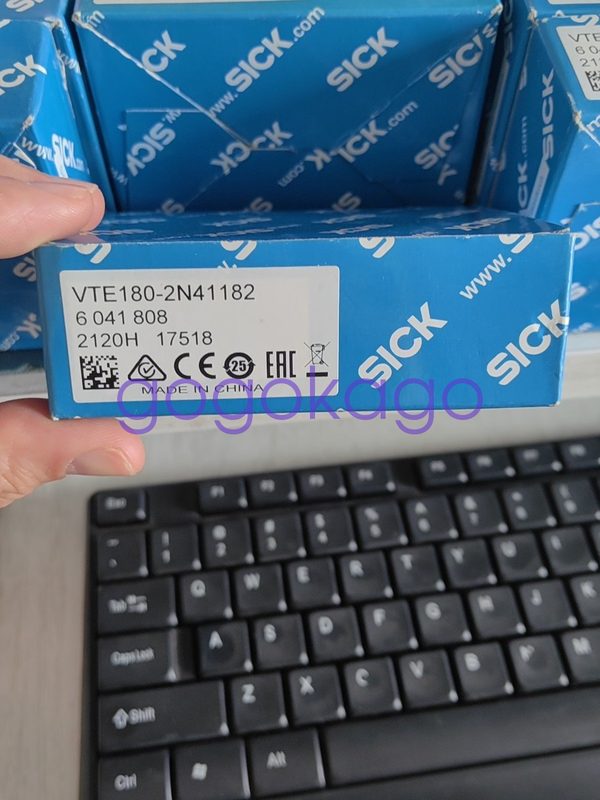 Фотоэлектрический датчик SICK VTE180-2N41182