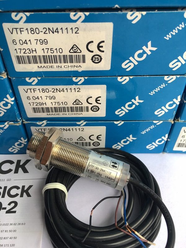 Фотоэлектрический датчик SICK VTF180-2N41112