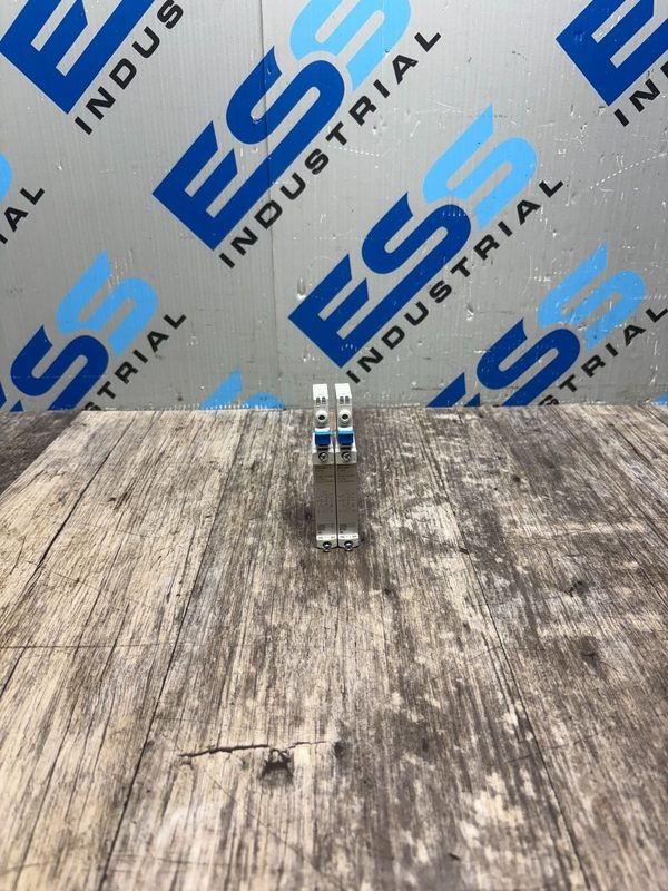 Электромагнитный клапан Festo VUVG-B14-M52-AZT-F-1T1L