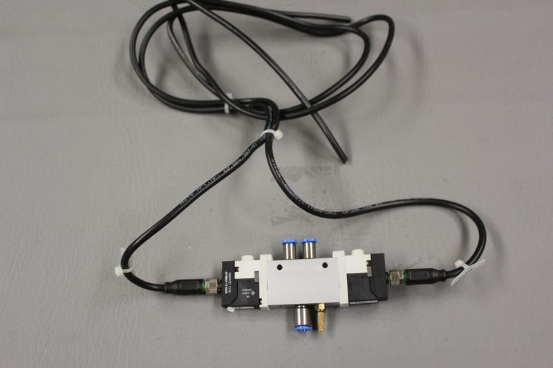 Электромагнитный клапан Festo VUVG-L10-B52-T-M5-1P3