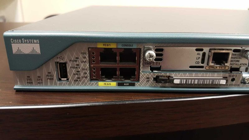 Маршрутизатор Cisco VWIC-1MFT-T1/E1