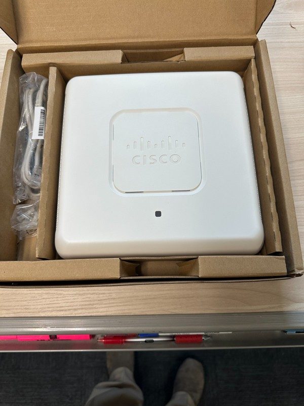 Точка доступа Cisco WAP571