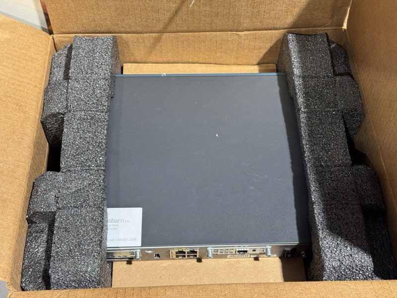 Маршрутизатор Cisco WIC-1DSU-T1-V2