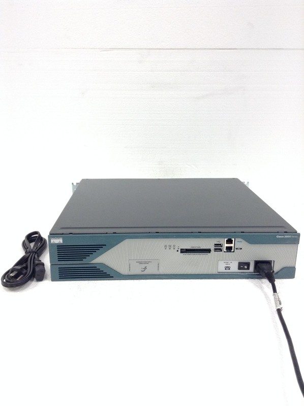 Маршрутизатор Cisco WIC-2T
