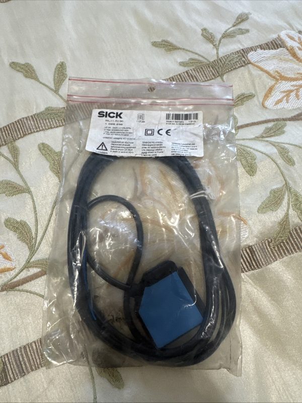 Фотоэлектрический датчик SICK WL11-R130