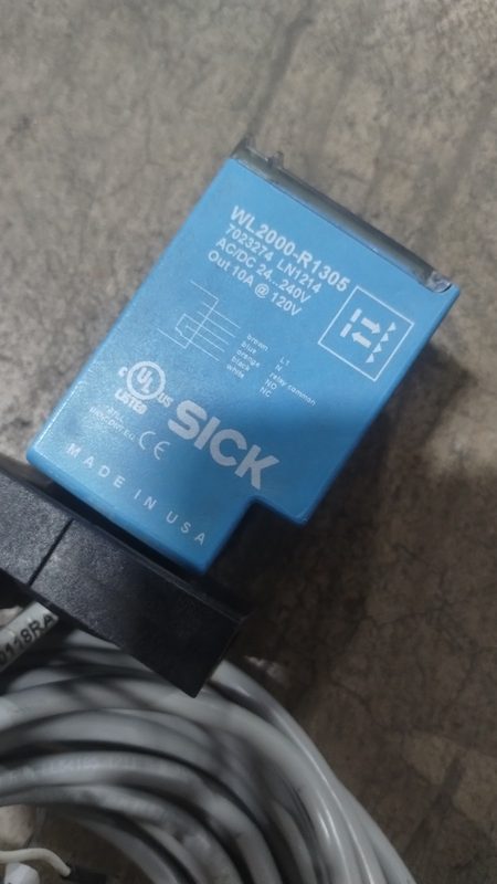 Фотоэлектрический датчик SICK WL2000-R1305