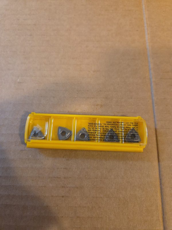 Режущий инструмент Kennametal WNMG060412RP
