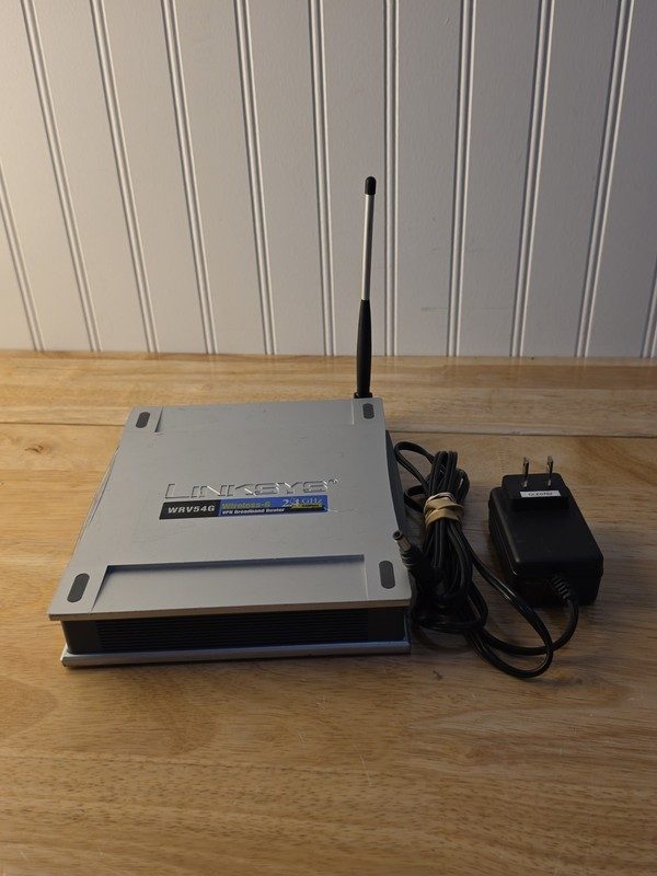Маршрутизатор Cisco WRV54G