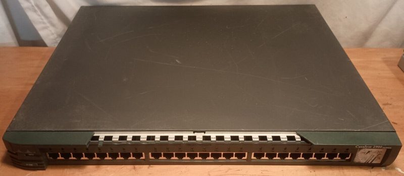 Коммутатор Cisco WS-C1900C