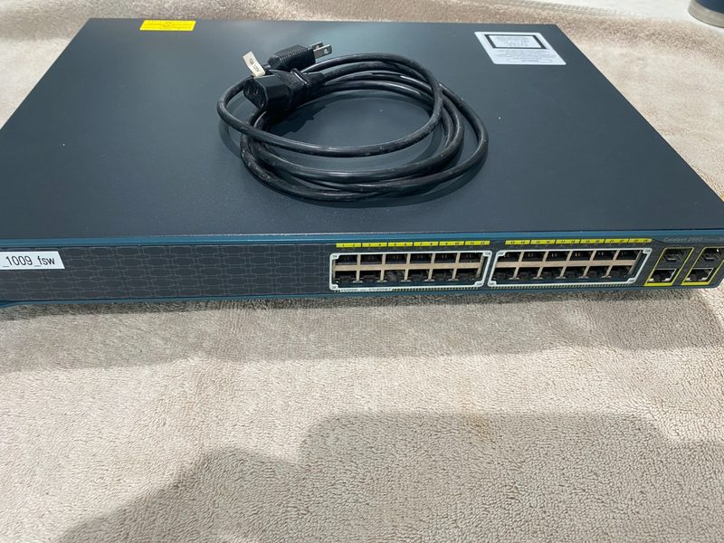 Коммутатор Cisco WS-C2960-24PC-S
