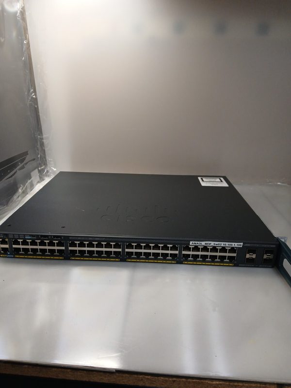 Коммутатор Cisco WS-C2960-24PS-L