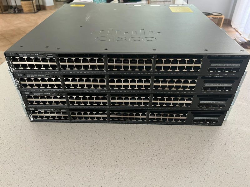 Коммутатор Cisco WS-C3650-48FS