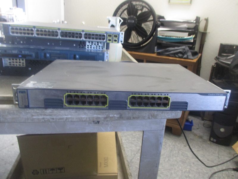 Коммутатор Cisco WS-C3750-24T-S