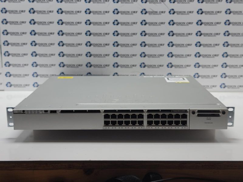 Коммутатор Cisco WS-C3850-24U-E