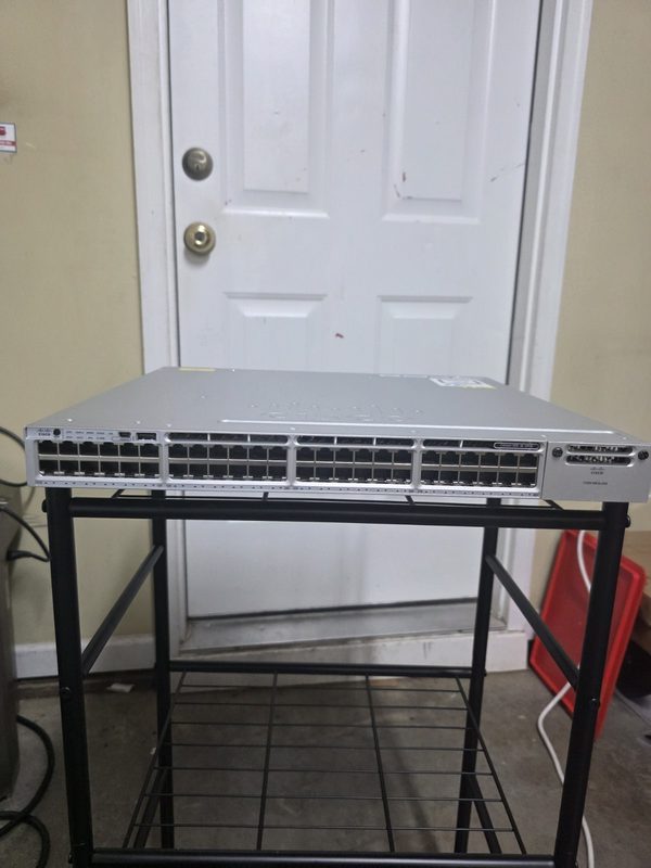 Коммутатор Cisco WS-C3850-48XS-E