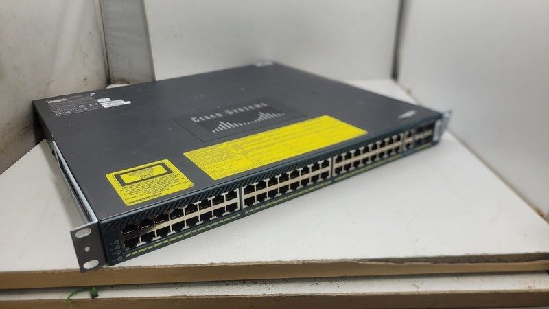 Коммутатор Cisco WS-C4900
