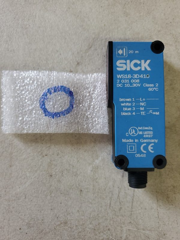 Фотоэлектрический датчик SICK WS18-3D410
