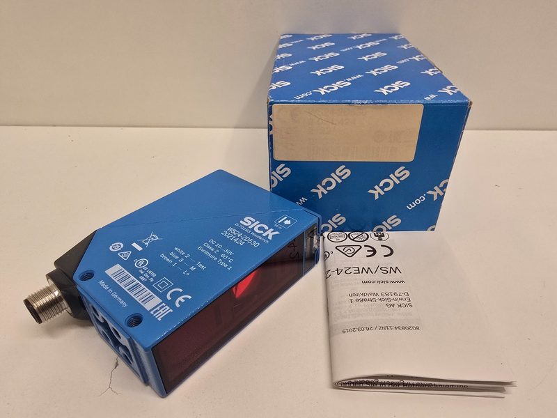 Фотоэлектрический датчик SICK WS24-2D530