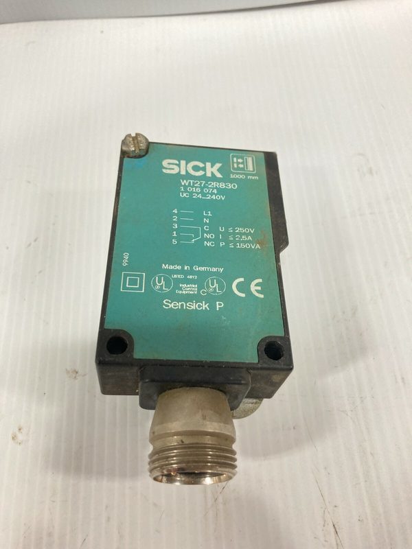 Датчик приближения SICK WT27-2R830