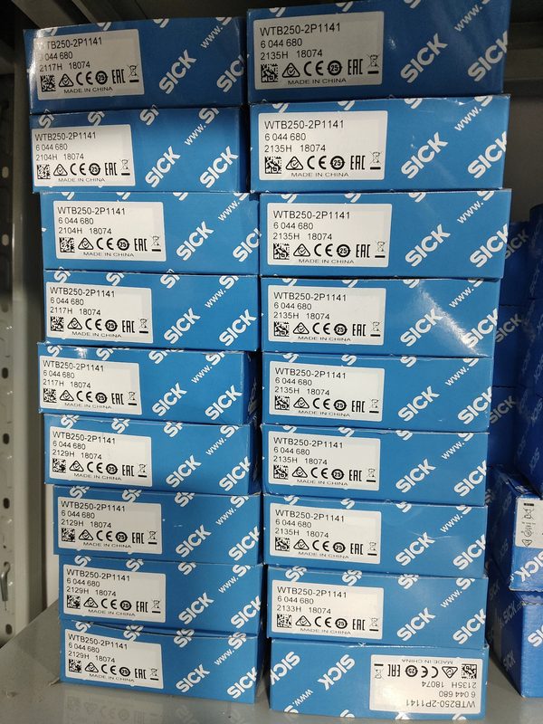 Датчик приближения SICK WTB250-2P1141