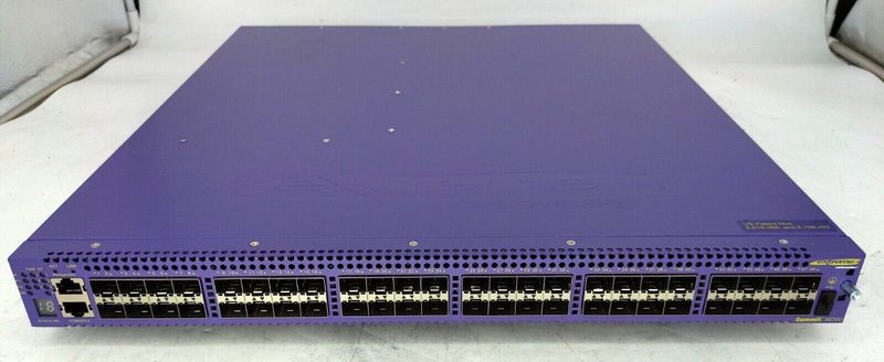 Коммутатор Extreme X670V-48X-BF