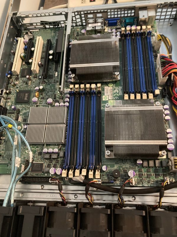 Материнская плата Supermicro X8DTI-F