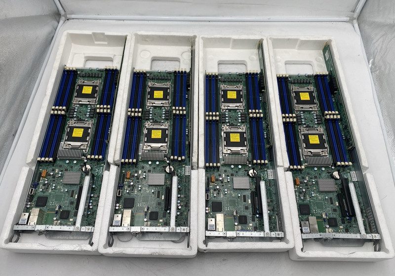 Сервер Supermicro X9DRT-P