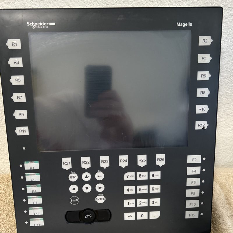 Панель оператора Schneider XBTGK5330