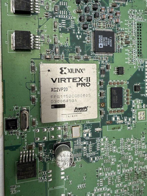 Микросхема ПЛИС Xilinx XC2VP20
