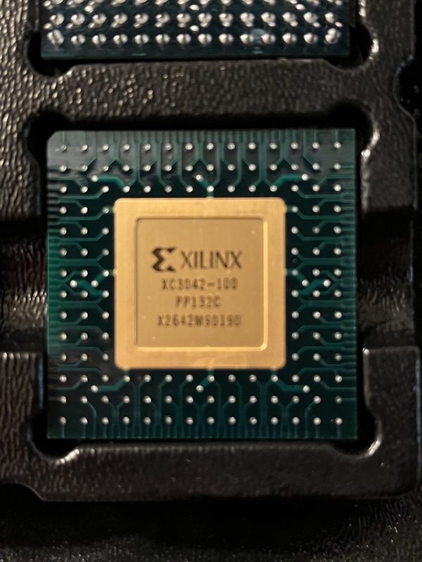 Микросхема ПЛИС Xilinx XC3042-100