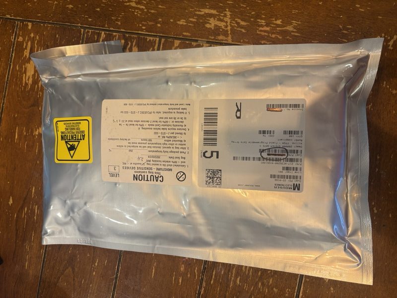 Микросхема ПЛИС Xilinx XC3S200-4VQG100I
