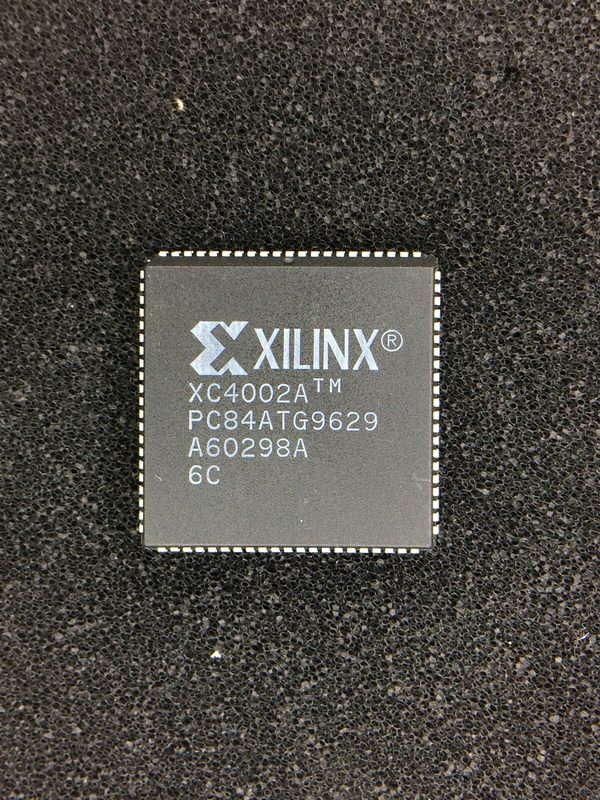Микросхема ПЛИС Xilinx XC4002A-6PC84C