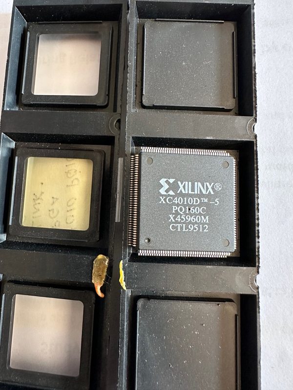 Микросхема ПЛИС Xilinx XC4010D-5PQ160C