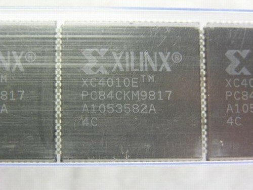 Микросхема ПЛИС Xilinx XC4010EPC84CKM